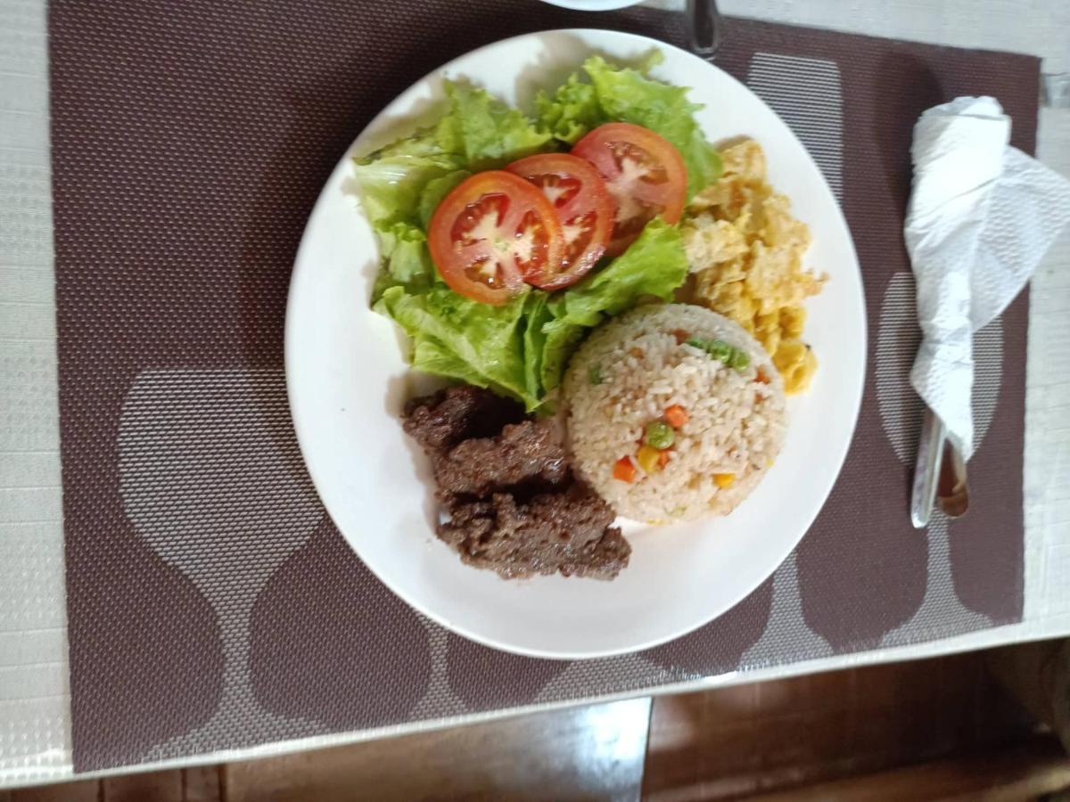 Villa Skanderbeg Guest House Puerto Princesa Εξωτερικό φωτογραφία