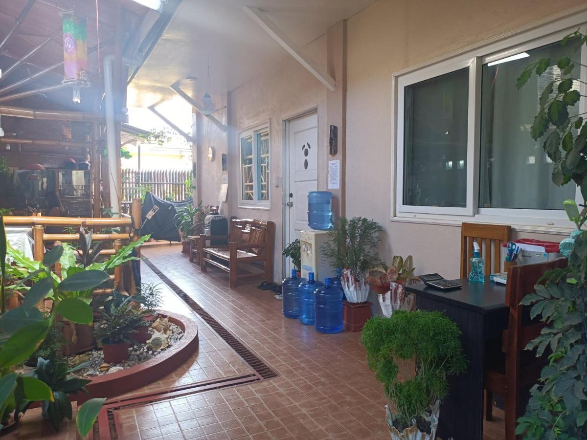 Villa Skanderbeg Guest House Puerto Princesa Εξωτερικό φωτογραφία