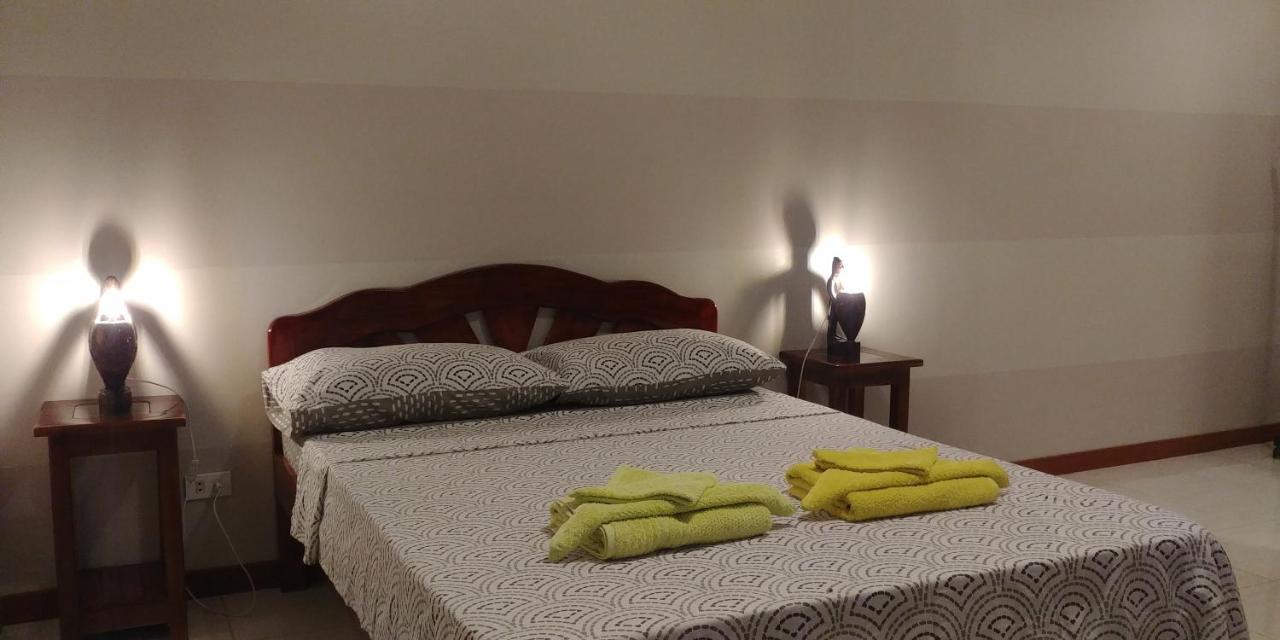 Villa Skanderbeg Guest House Puerto Princesa Δωμάτιο φωτογραφία