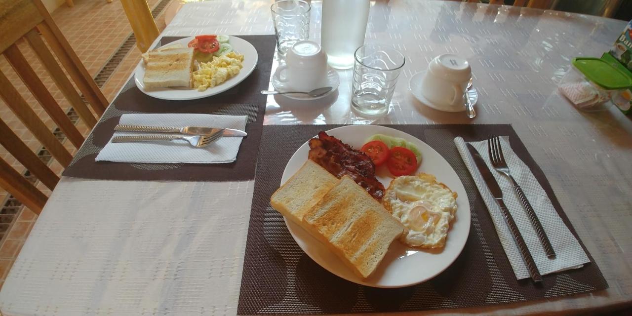 Villa Skanderbeg Guest House Puerto Princesa Εξωτερικό φωτογραφία